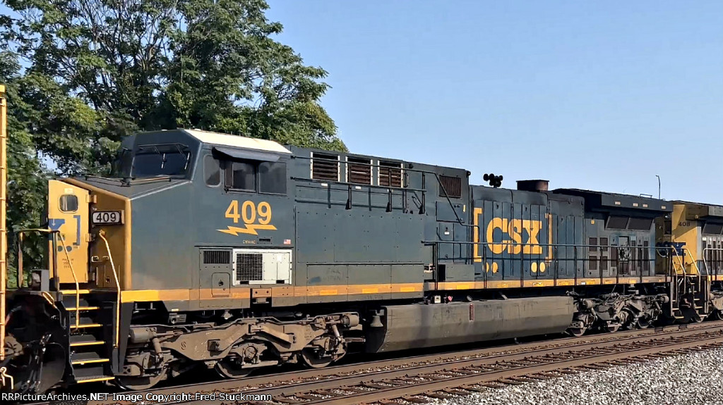 CSX 409 is consecutive.